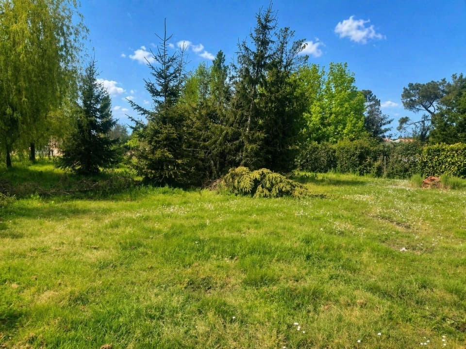 Terrain à partir de 1000m² à Lesparre-Médoc
