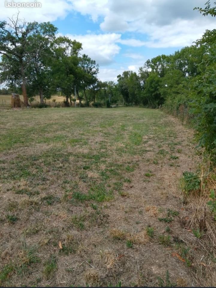 Terrain à partir de 1450m² à Tourtoirac