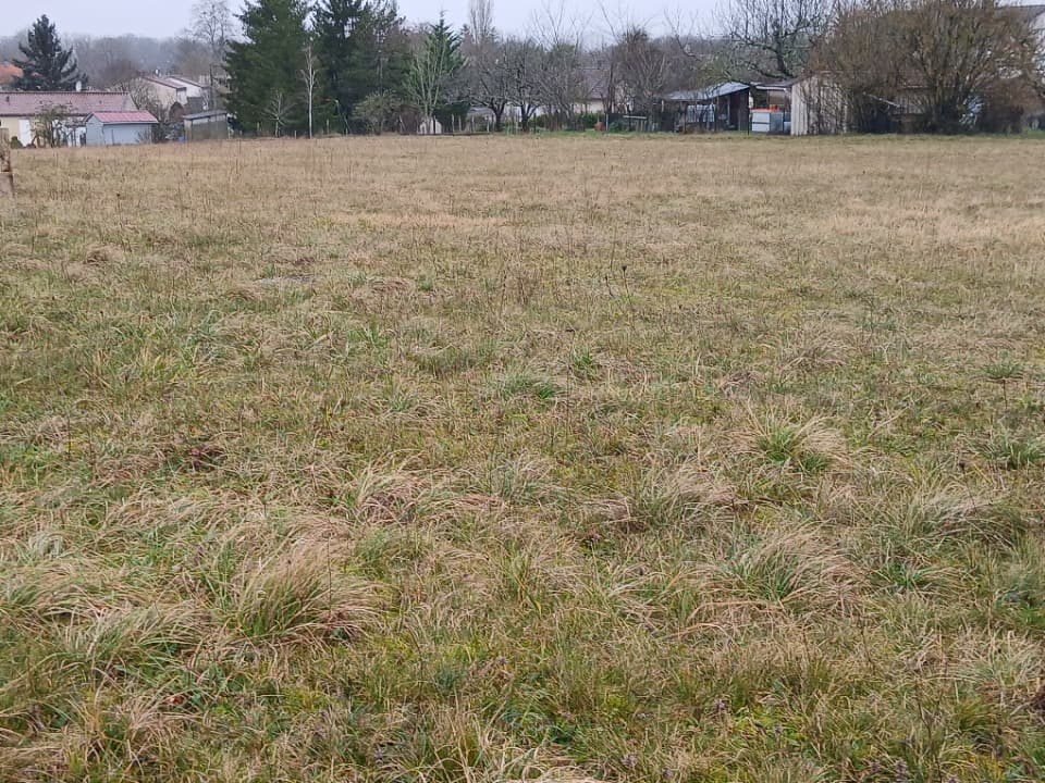 Terrain à partir de 966m² à Verteillac