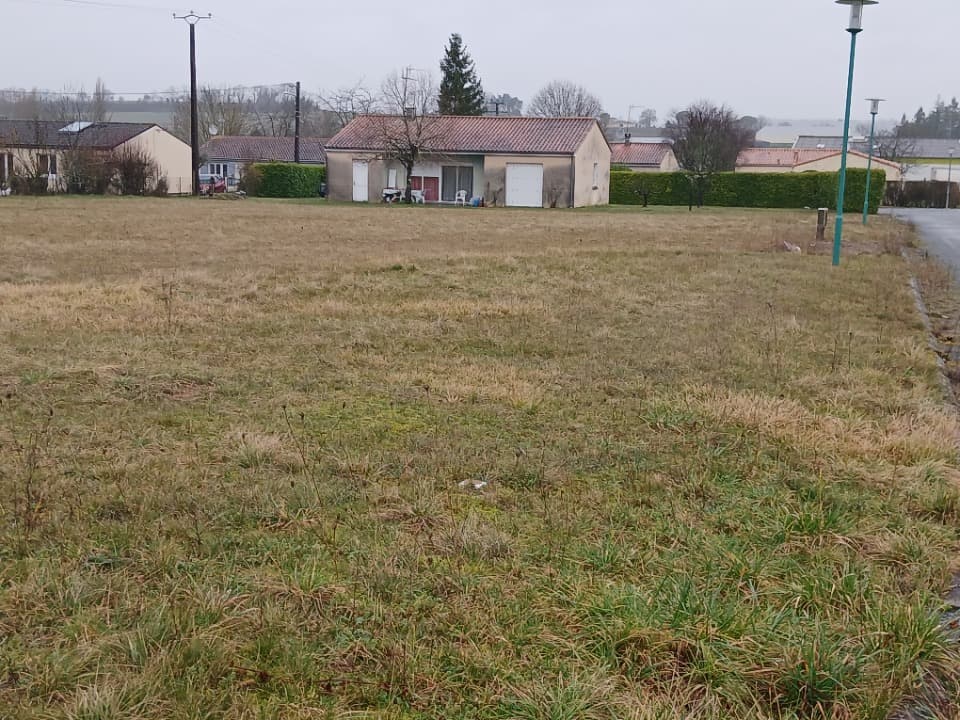 Terrain à partir de 966m² à Verteillac