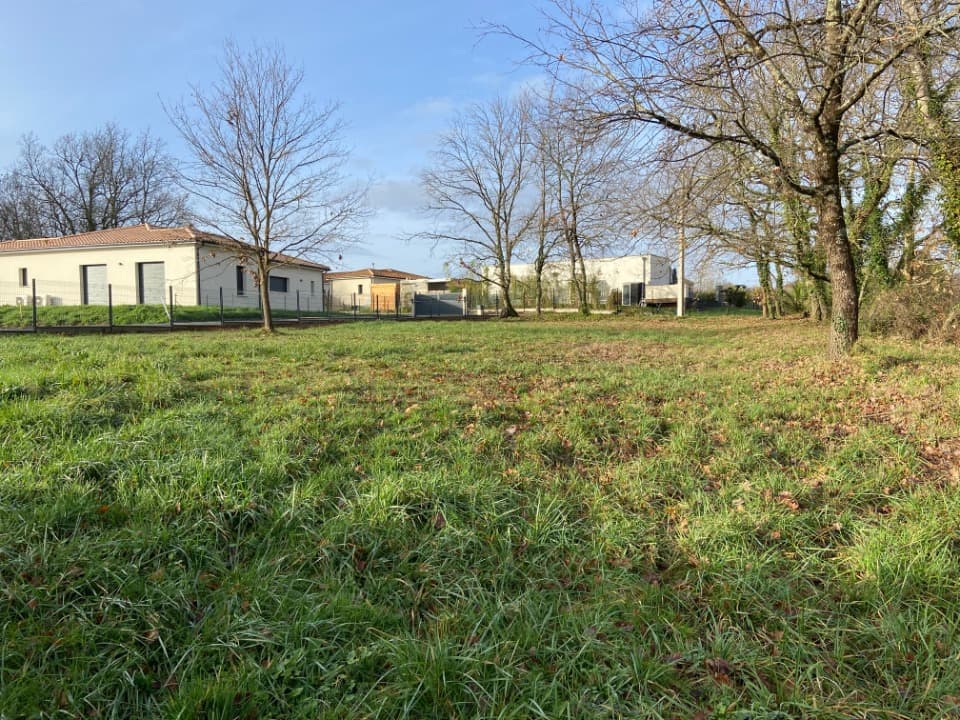 Terrain à partir de 640m² à Podensac