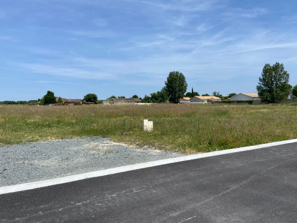 Terrain à partir de 430m² à Abzac