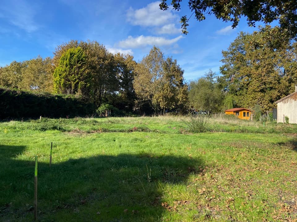 Terrain à partir de 493m² à Brach