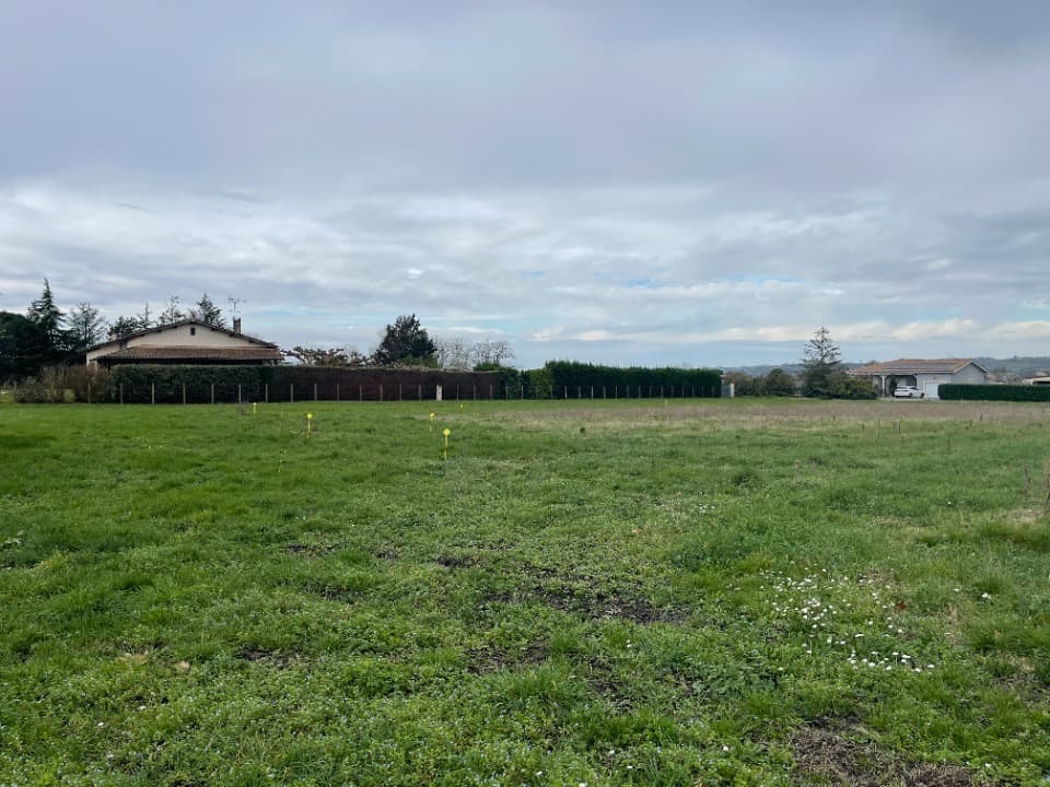 Terrain à partir de 502m² à Saint-Pierre-de-Mons