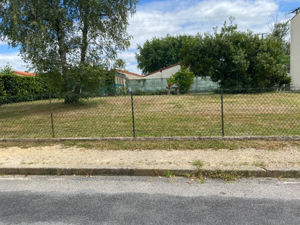 Terrain à partir de 577m² à Madirac