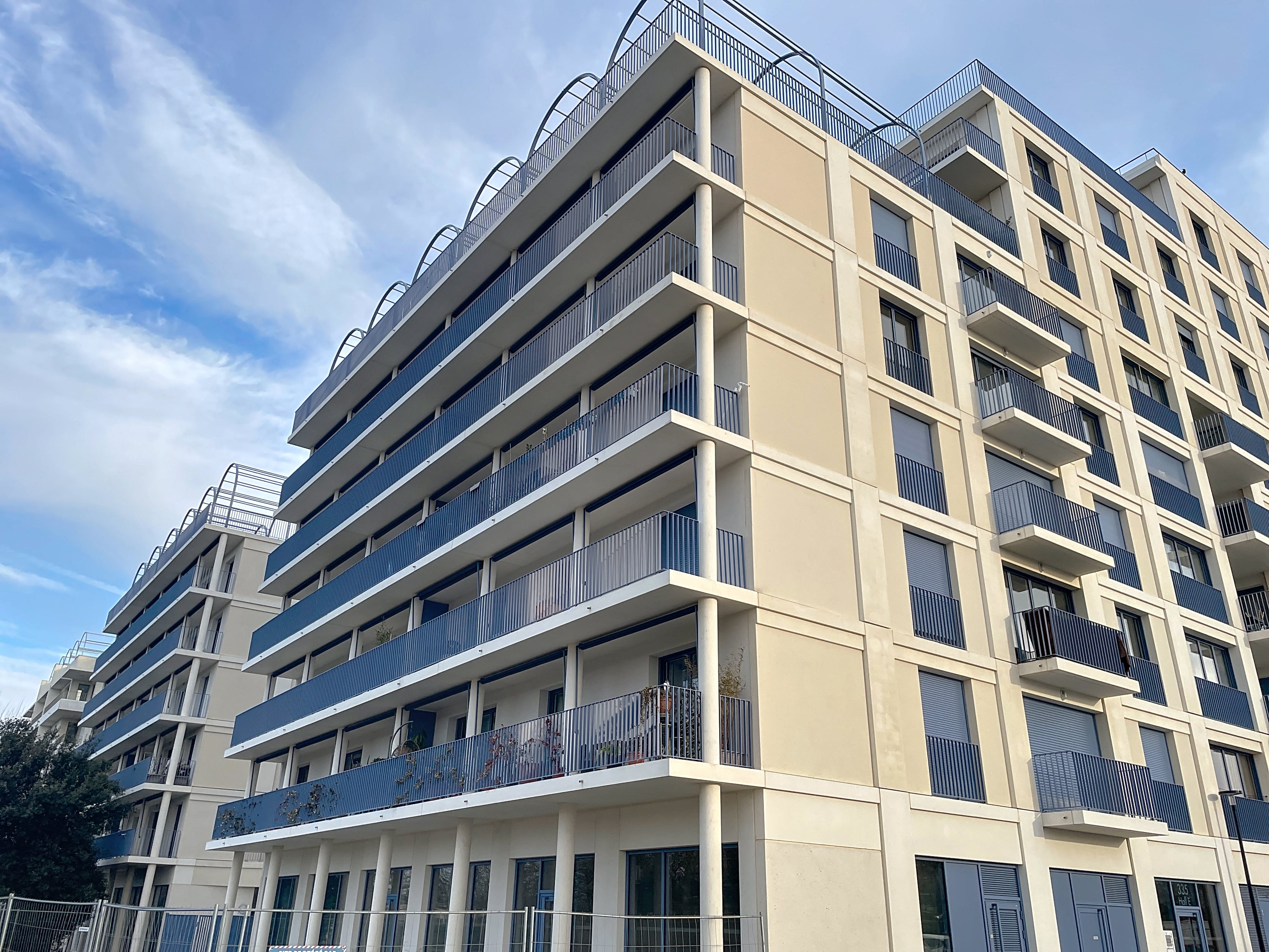 Image 1 sur 9 du lot